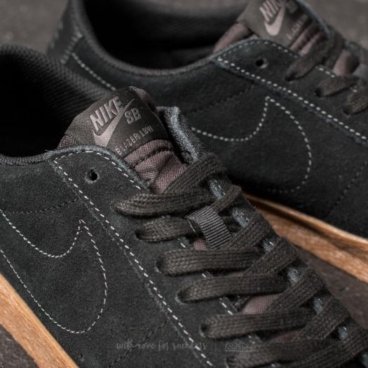 Blazer low trainers in black suede with gum sole shop