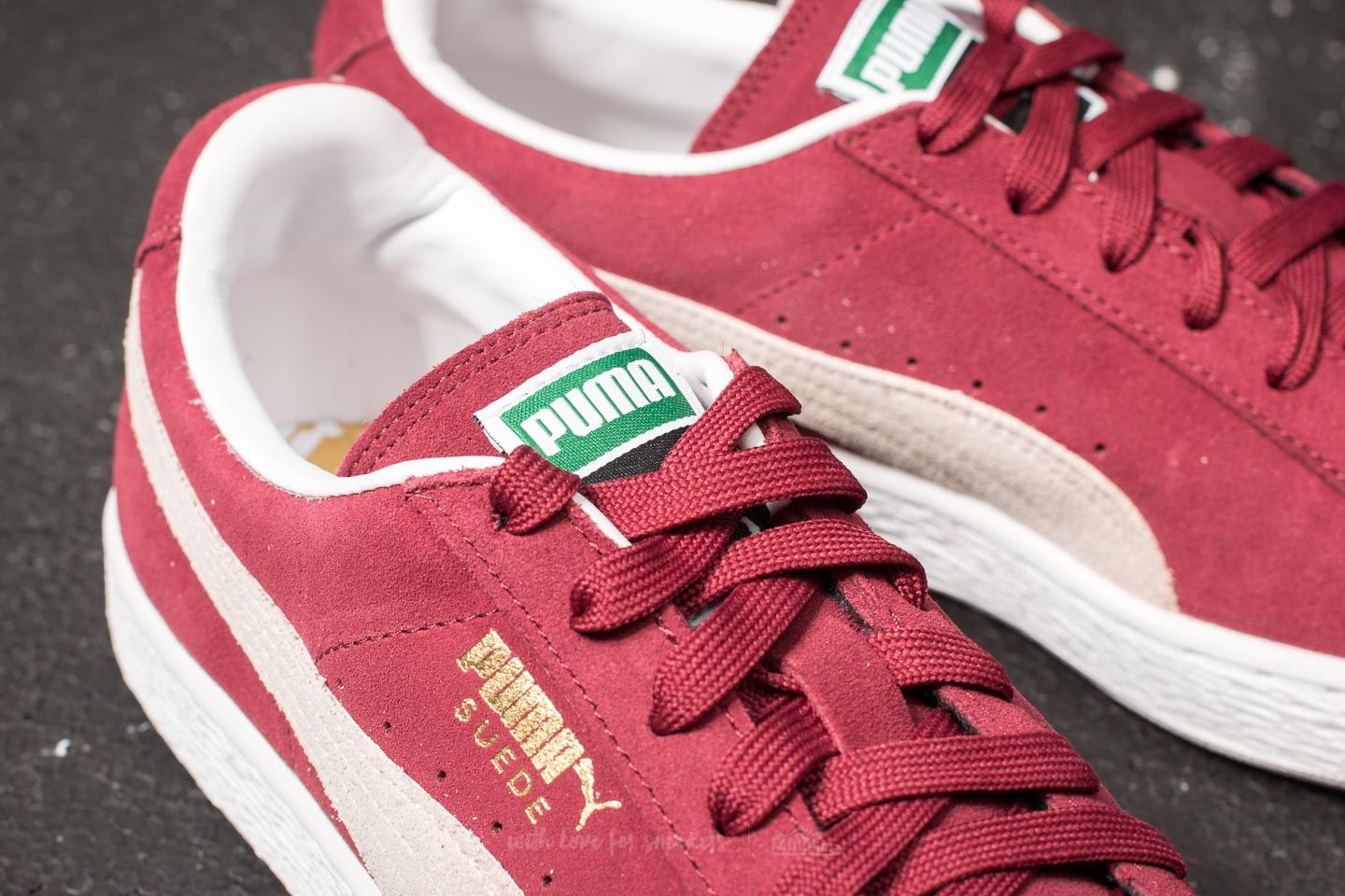 Men s shoes Puma Suede Classic Cabernet White Footshop