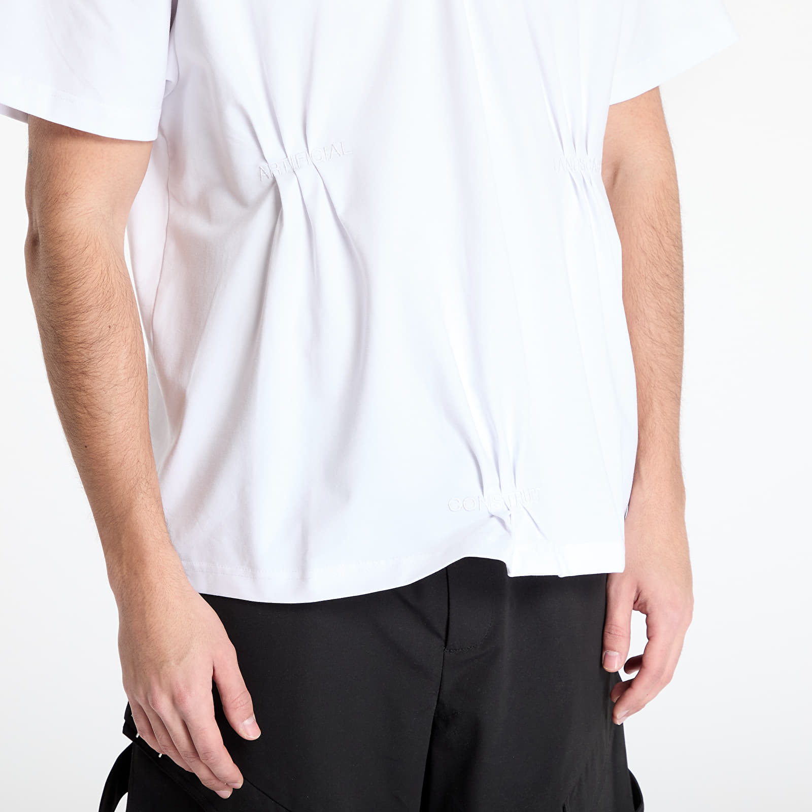 T-paidat HELIOT EMIL Petrichor Tee UNISEX White