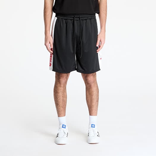 New Era Chicago Bulls NBA Graphic Mesh Shorts Black