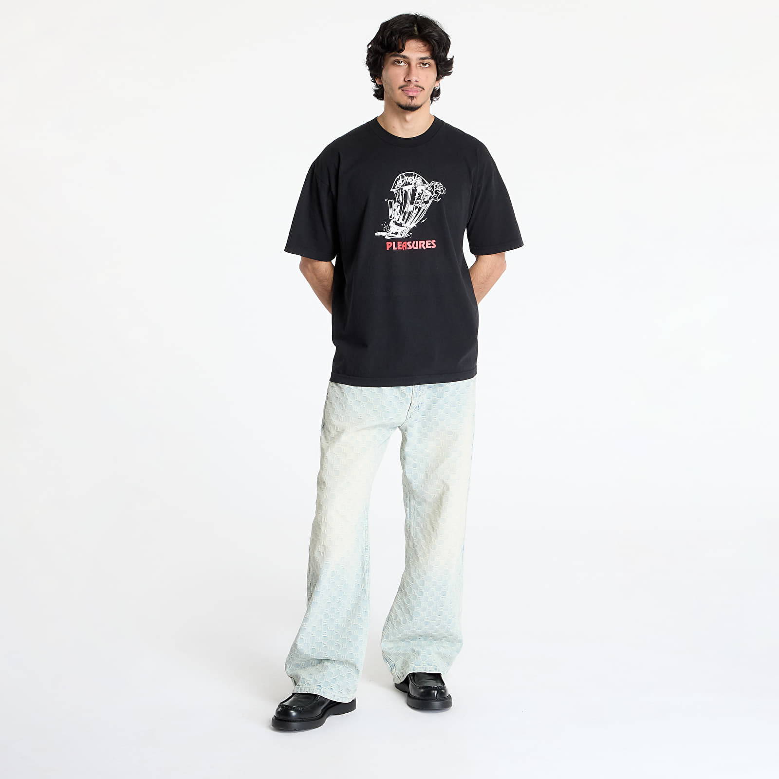 Trička PLEASURES 9Th Street T-Shirt Black