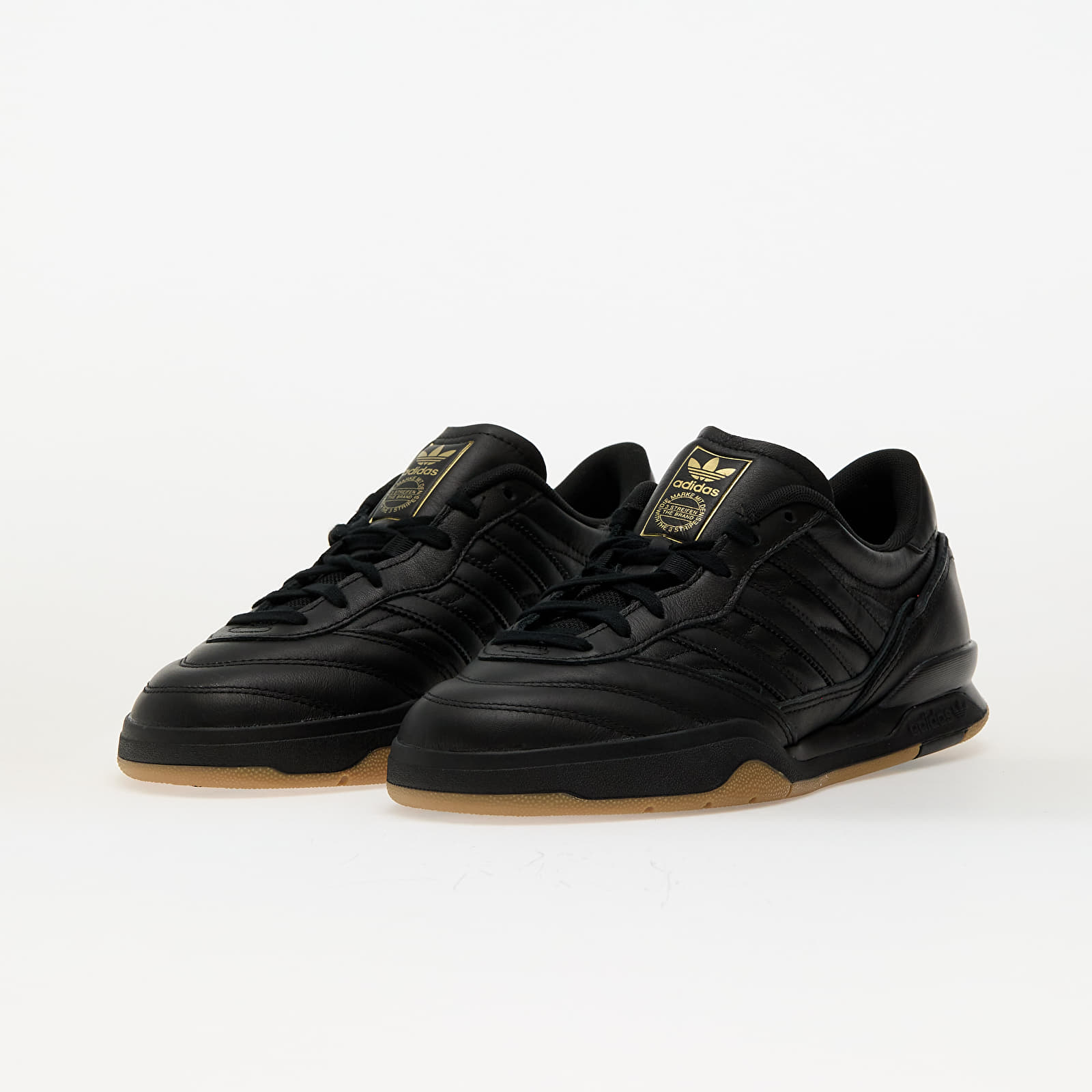 Încălțăminte și sneakerși pentru bărbați adidas Mundial Fc Core Black/ Core Black/ Gum4