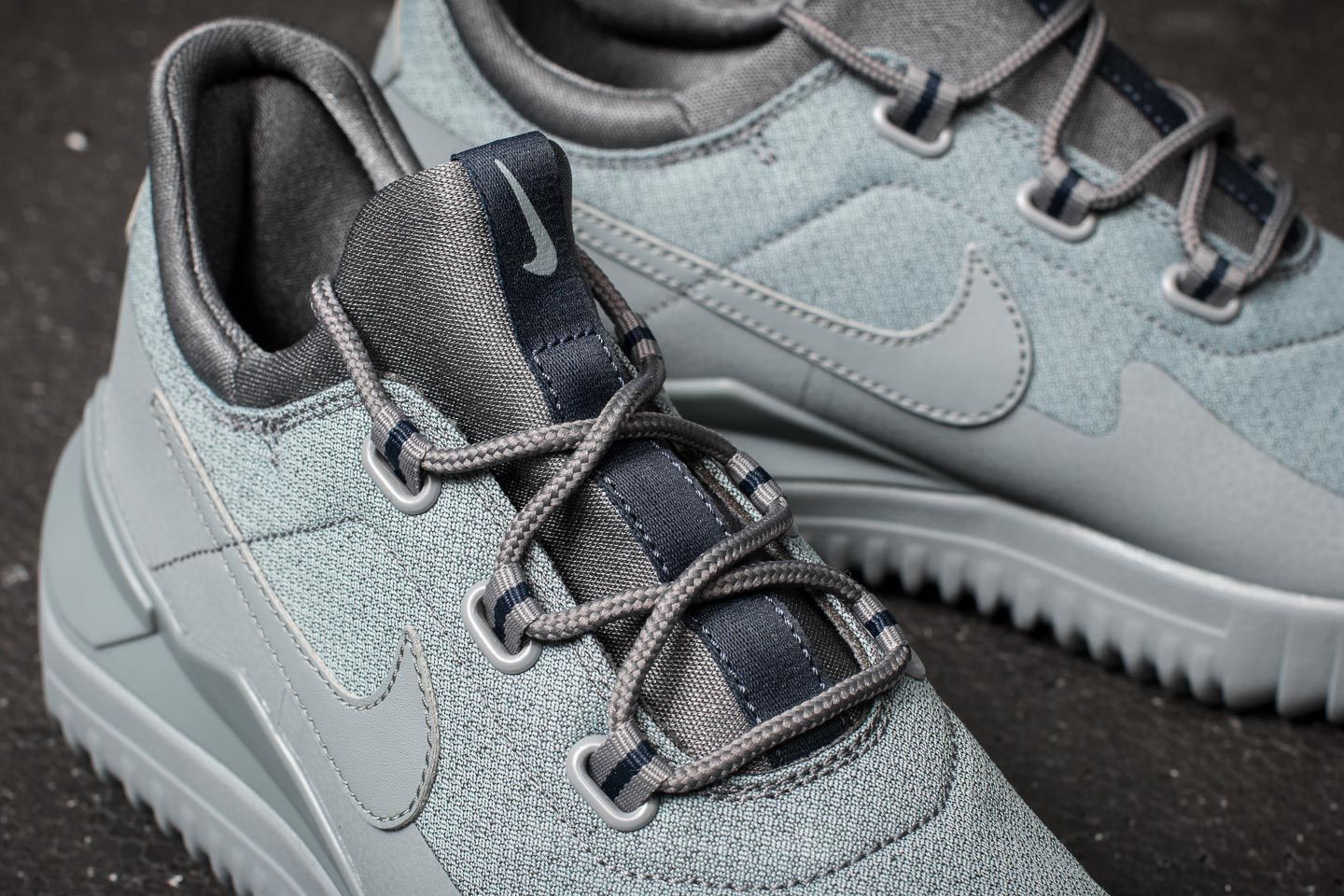Nike on sale air wild