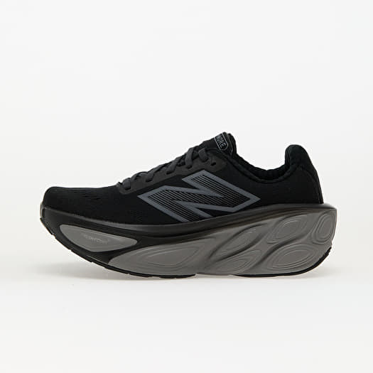 New Balance Freshfoam More Black