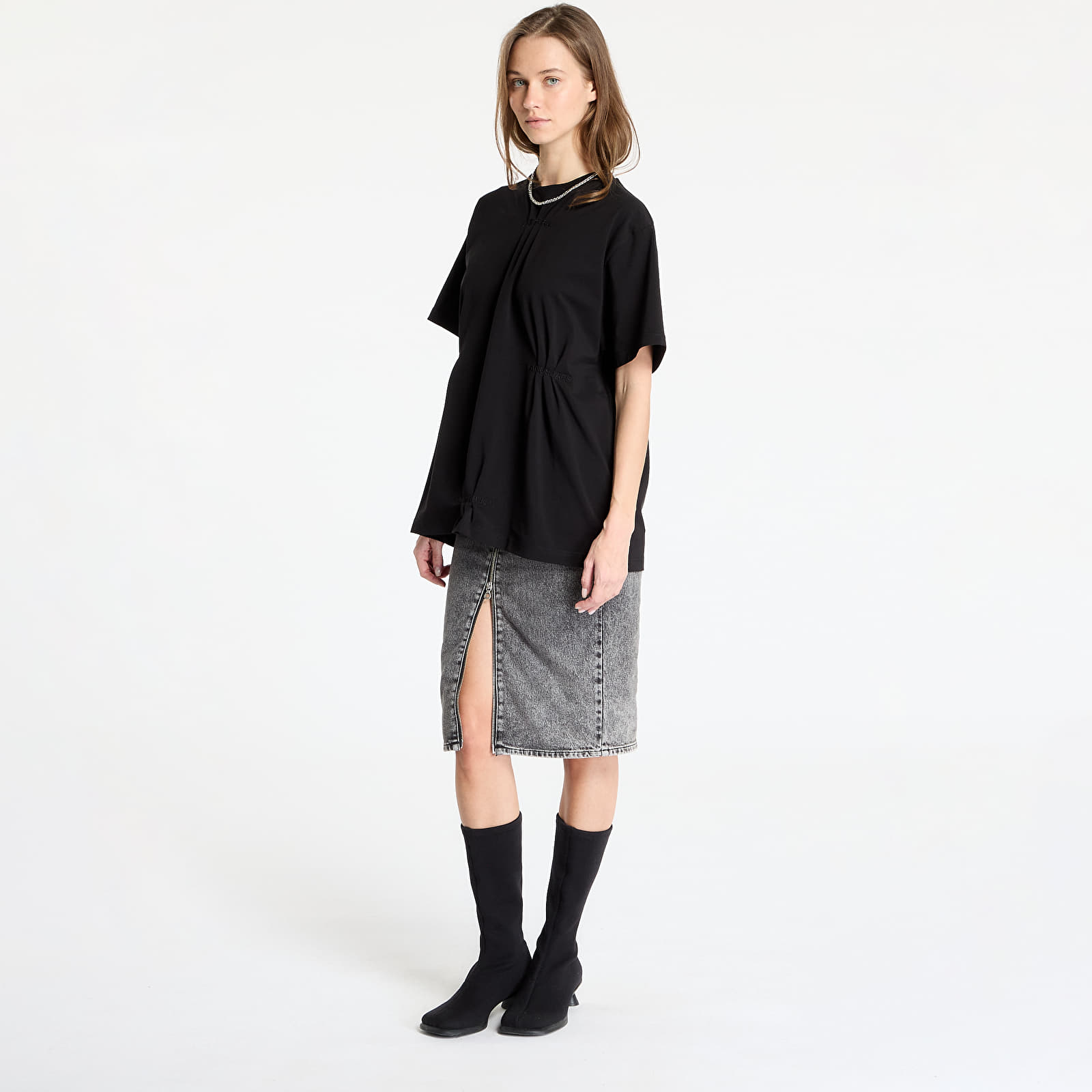 T-paidat HELIOT EMIL Petrichor Tee UNISEX Black