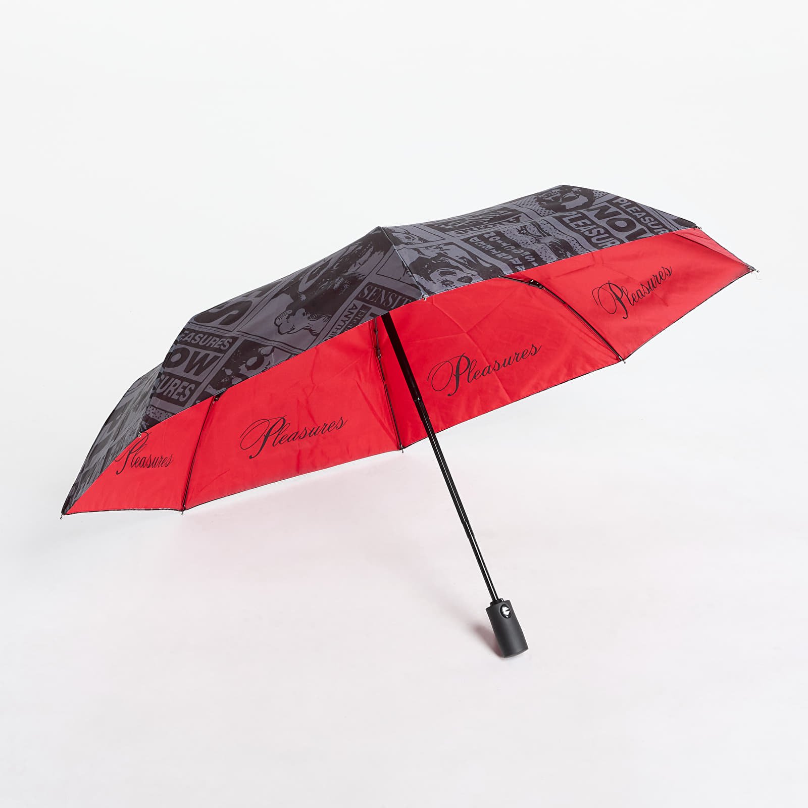 Ostatné doplnky PLEASURES Newsprint Umbrella Black