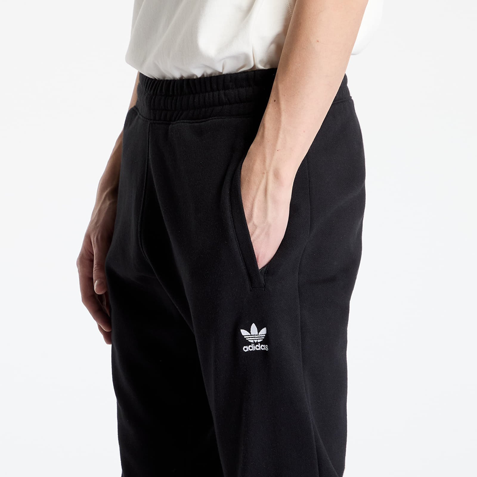 Men's sweatpants adidas Trefoil Essentials Pants French Terry Black