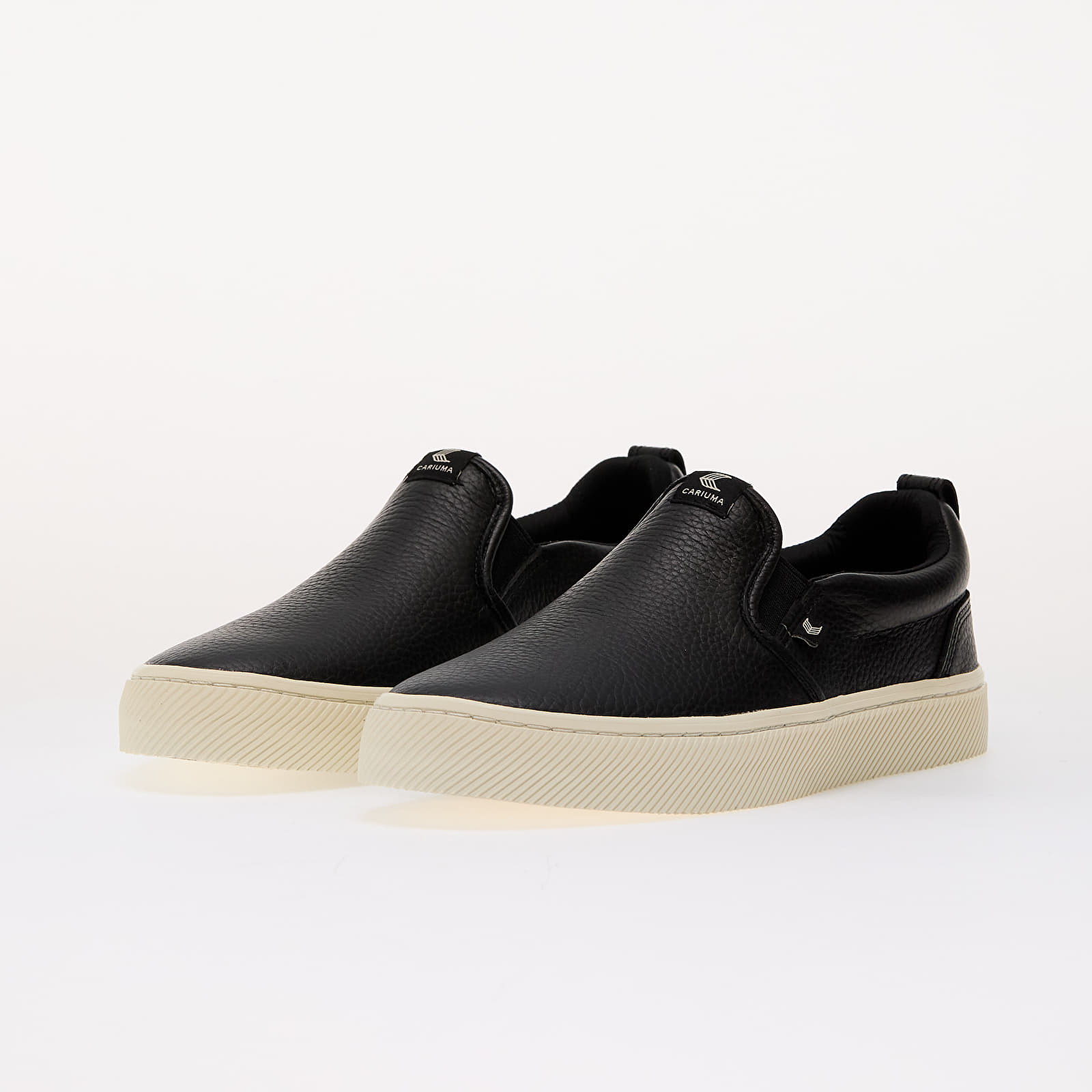 Pánské tenisky a boty Cariuma M Slip-On Black