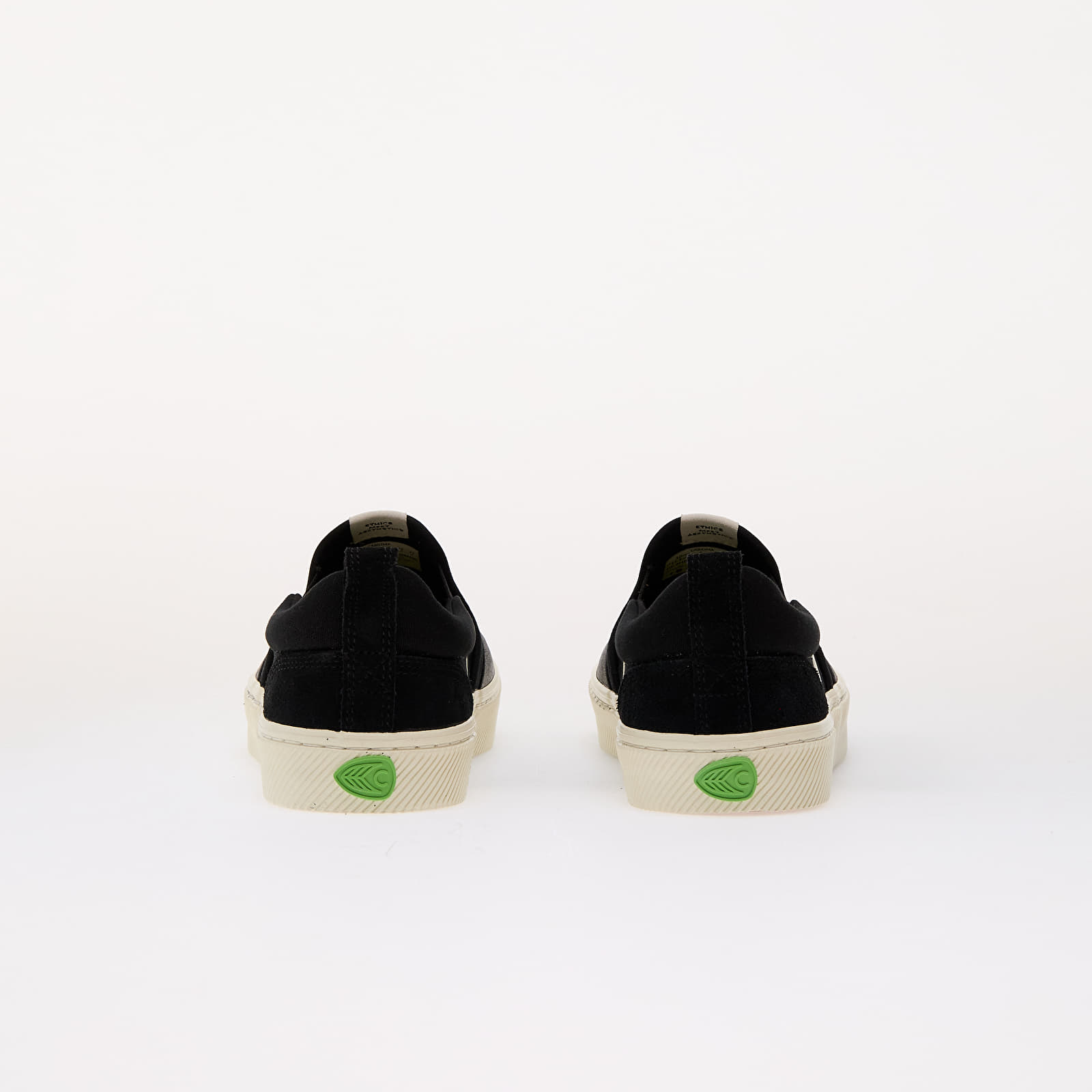 Buty męskie Cariuma M Slip-On Pro Black/ Ivory