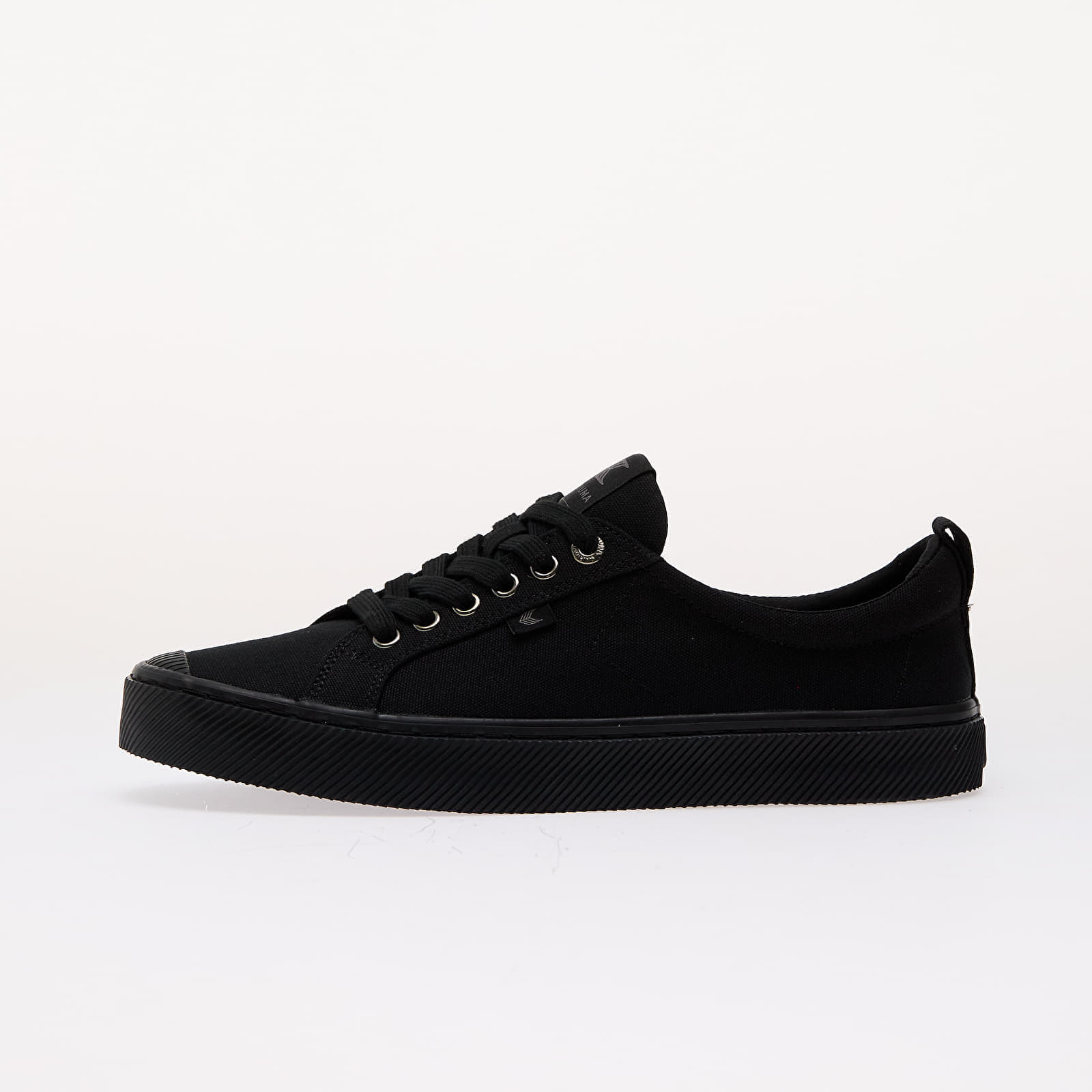 Tenisky Cariuma M Oca Low All Black EUR 40.5