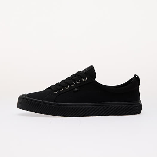 Cariuma M Oca Low All Black