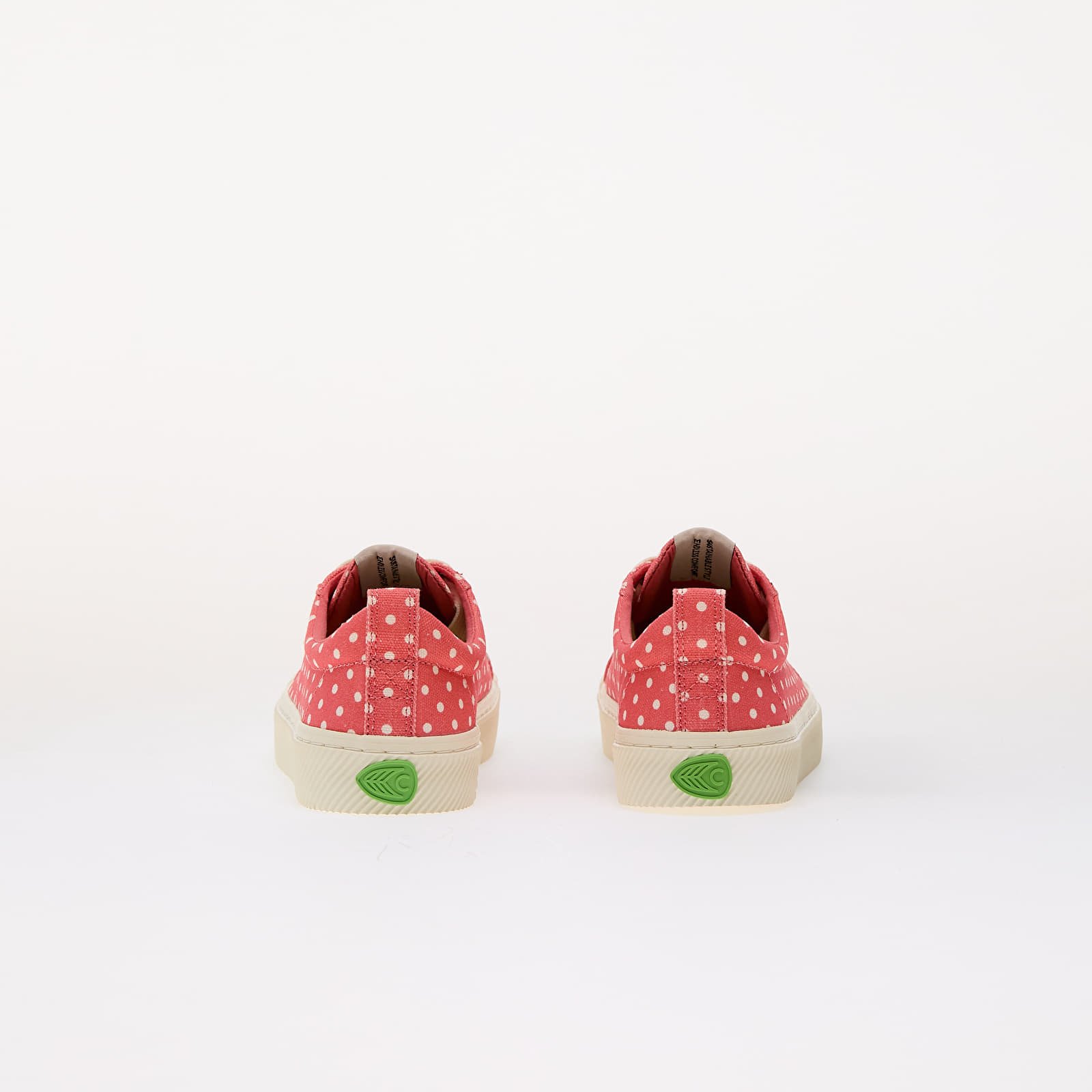 Damen Sneaker und Schuhe Cariuma W Oca Low Watermelon/ White Polka Dots