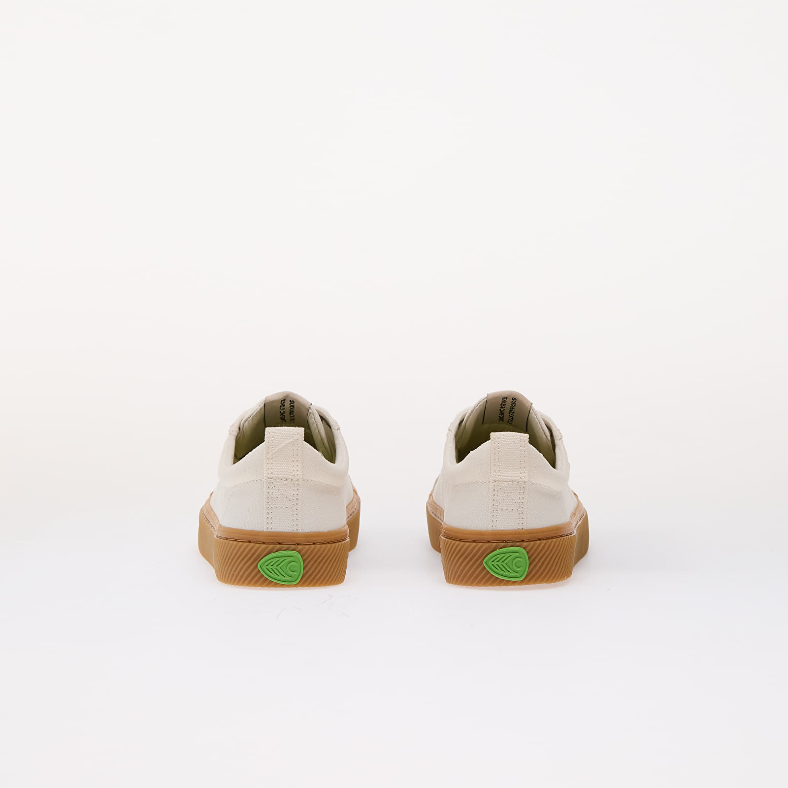 Dámské tenisky a boty Cariuma W Oca Low Gum Off-White