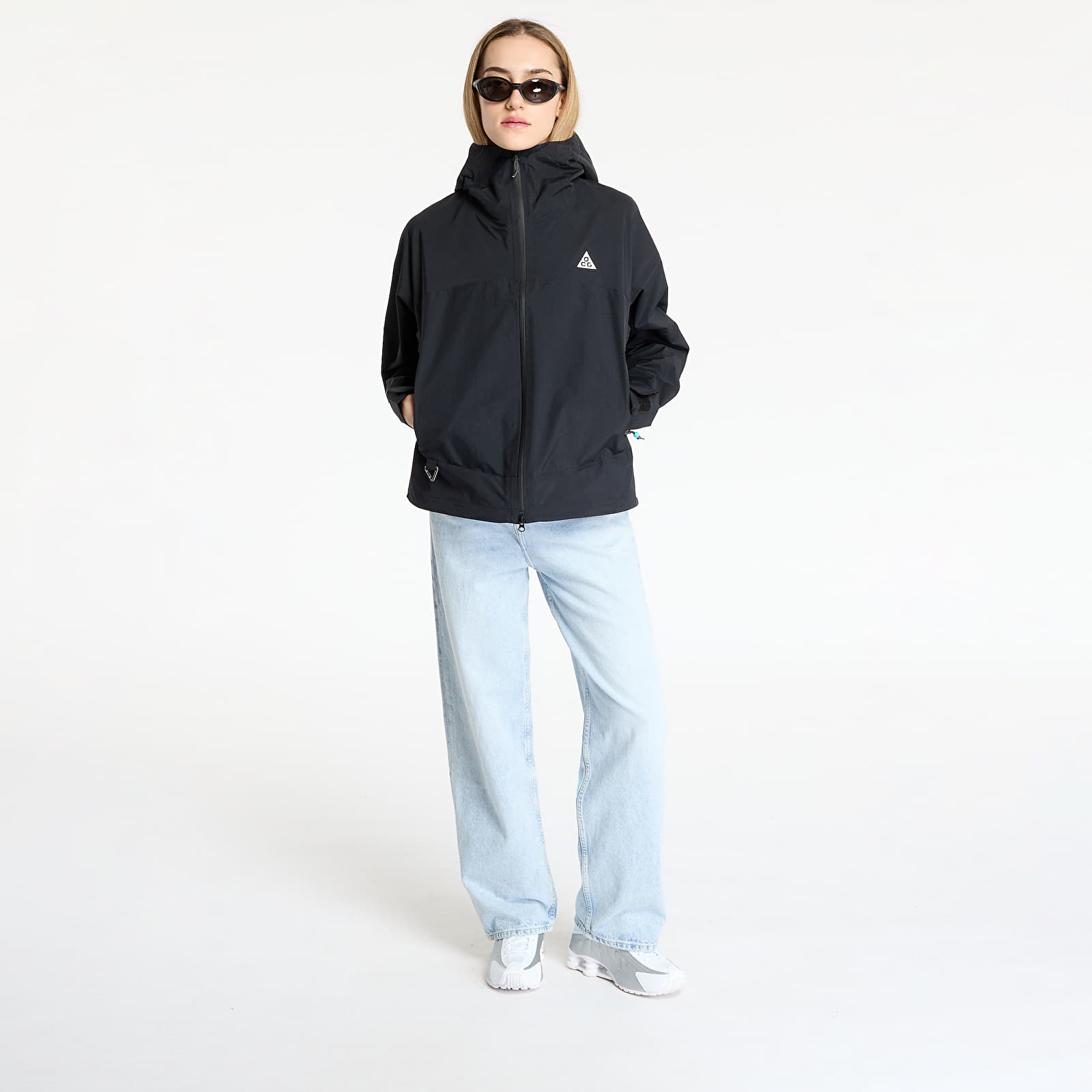 Coach-jakker Nike ACG "Morpho" Women's Loose Storm-FIT ADV Rain Jacket Black/Summit White