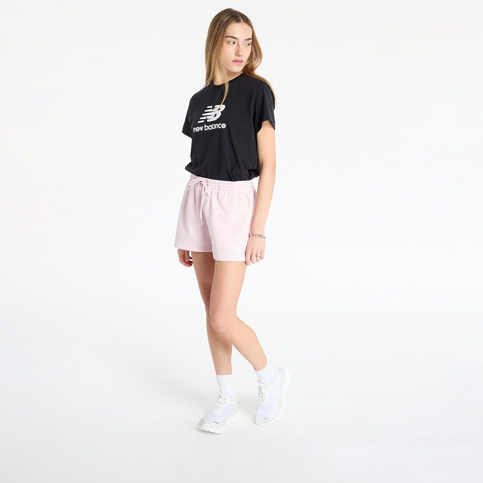Sieviešu šorti New Balance Sport Essentials French Terry Pink