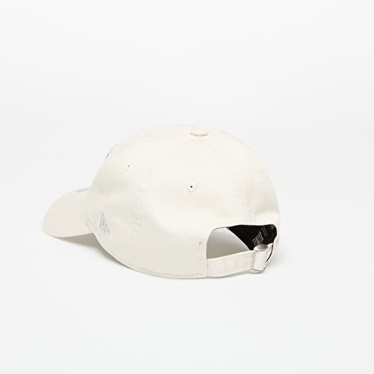 Caps New Era 9TWENTY Daffy Duck Adjustable Cap Ivory/ Black Footshop