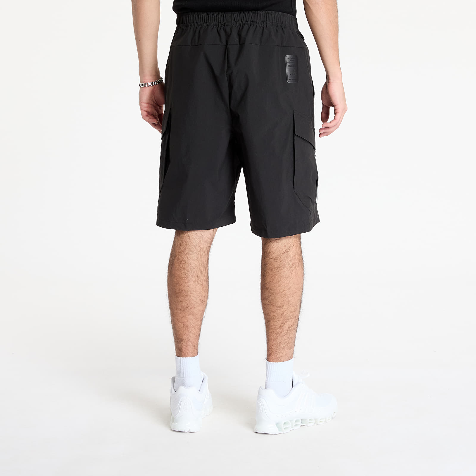 Férfi sortok adidas x Mercedes Amg Petronas Formula One Team Mechanics Short Black/ Black/ Reflective Silver