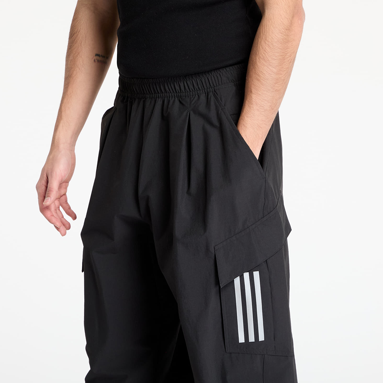 Pánské kalhoty adidas x Mercedes Amg Petronas Formula One Team Mechanics Pant Black/ Black/ Reflective Silver