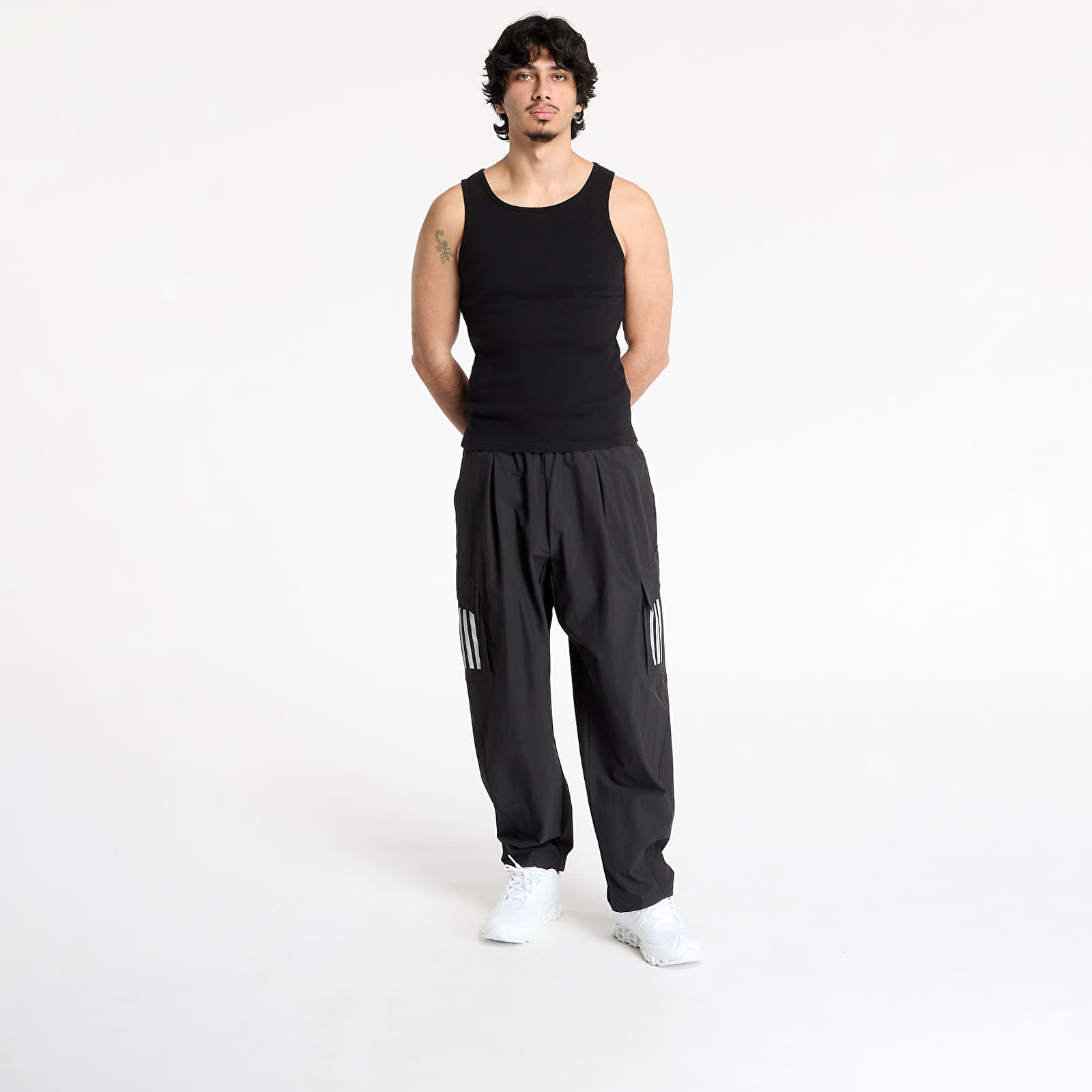 Pánské kalhoty adidas x Mercedes Amg Petronas Formula One Team Mechanics Pant Black/ Black/ Reflective Silver