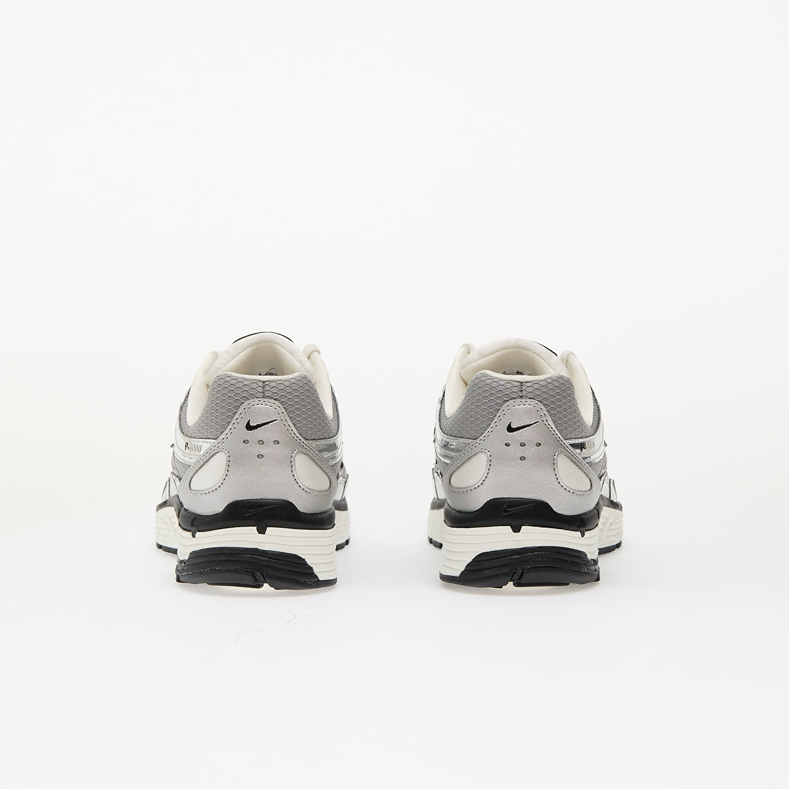 Pánské tenisky a boty Nike P-6000 Metallic Silver/ Metallic Silver-Sail