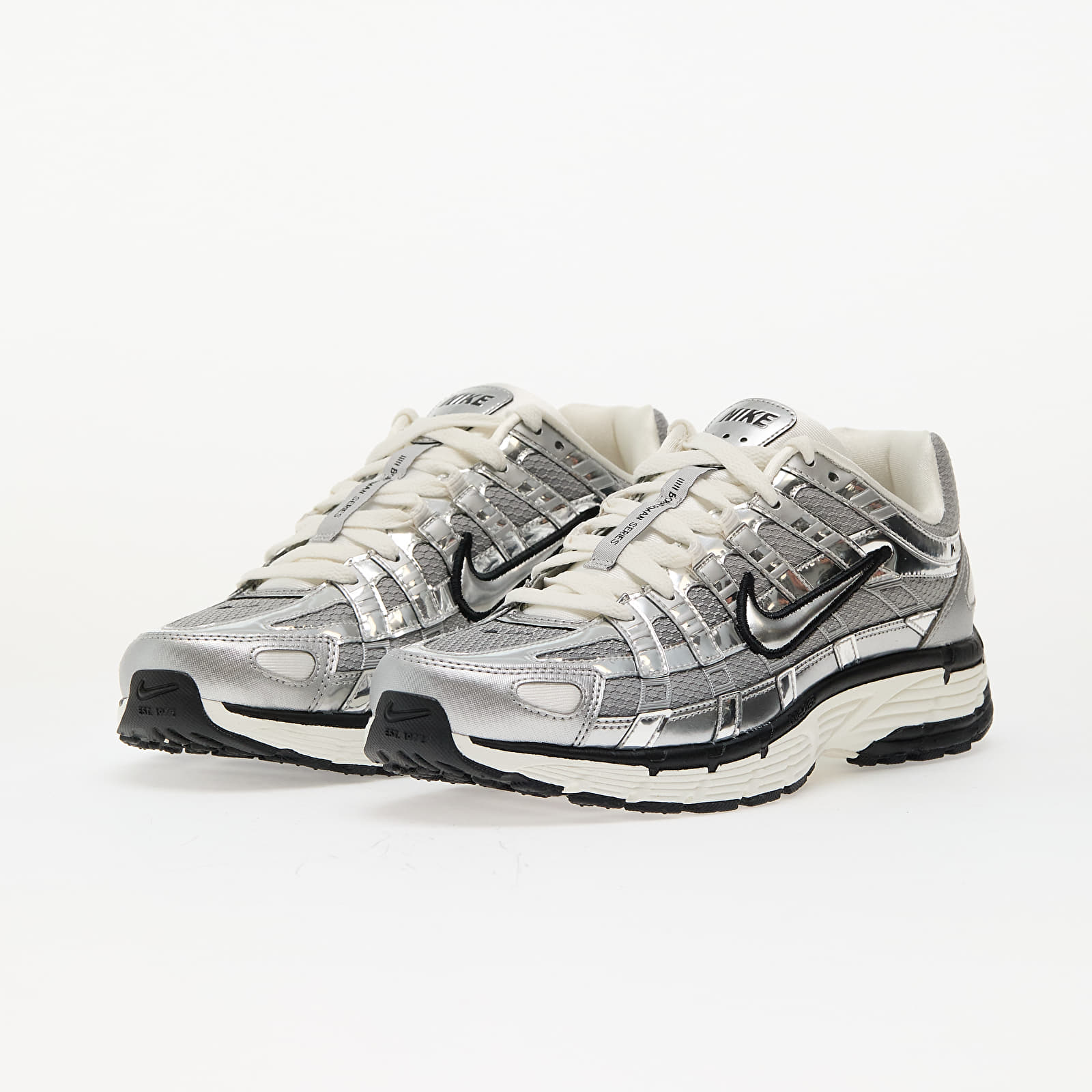 Pánské tenisky a boty Nike P-6000 Metallic Silver/ Metallic Silver-Sail