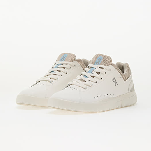On M The Roger Advantage White/ Sand | Footshop