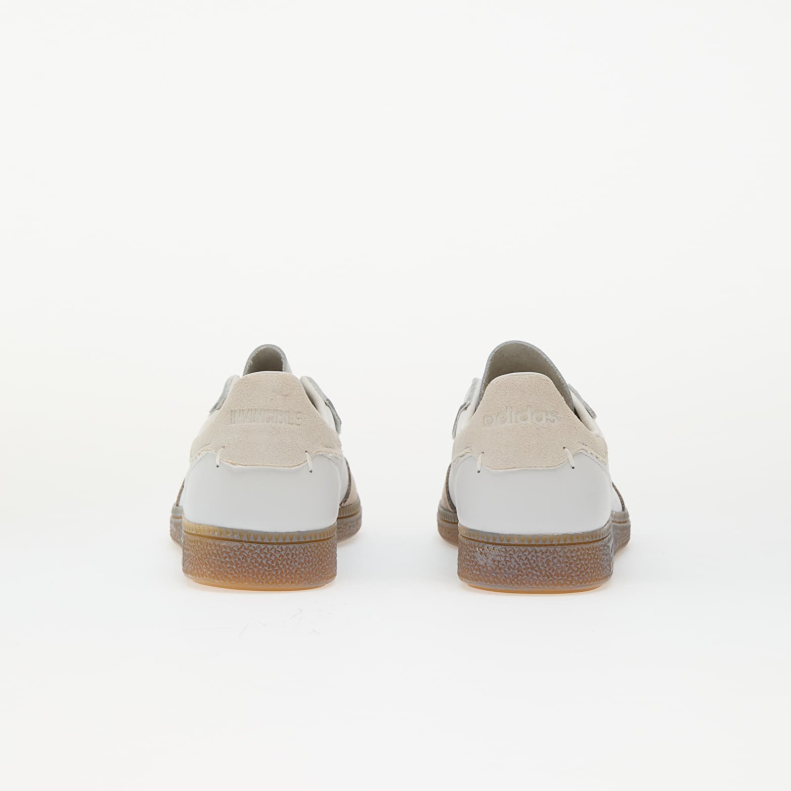 Männer adidas x Invincible Handball Spezial Crystal White/ Grey One/ Gum2
