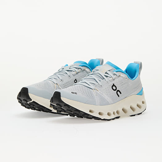 On W Cloudsurfer Trail Arctic/ Ivory | Footshop