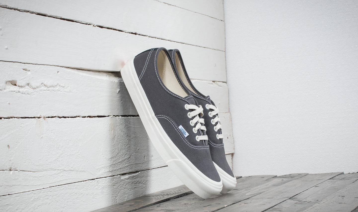 Men s shoes Vans OG Authentic LX Canvas Suede Asphalt Black