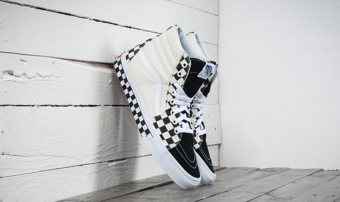Vans with checkers on side top