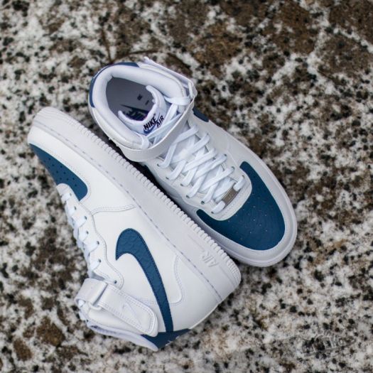 Nike air force 1 mid homme argent hot sale