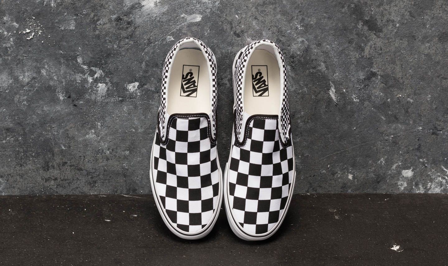 Men s shoes Vans Classic Slip On Mix Checker Black True White Footshop