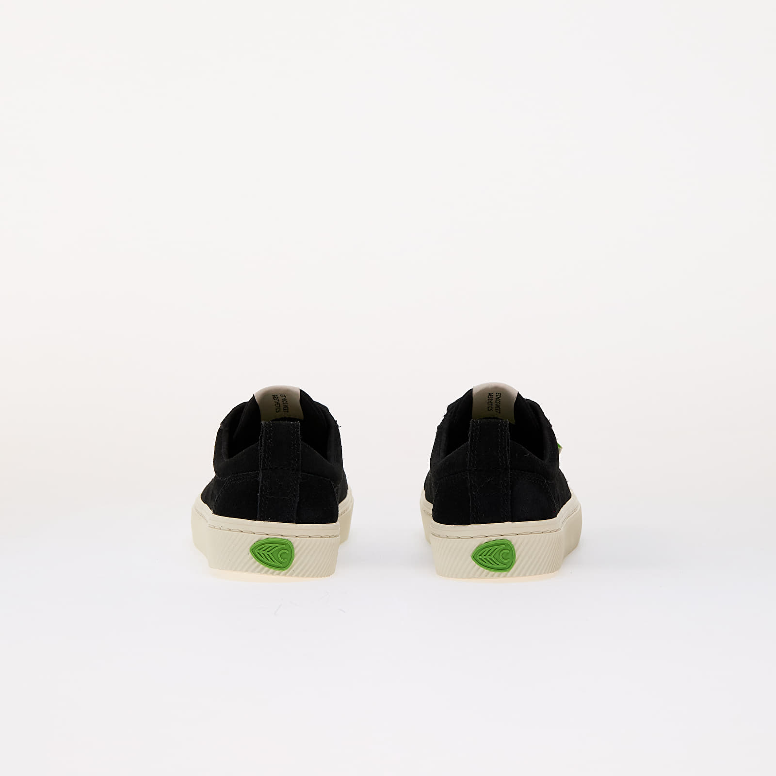 Férfi cipők Cariuma M Oca Low Black