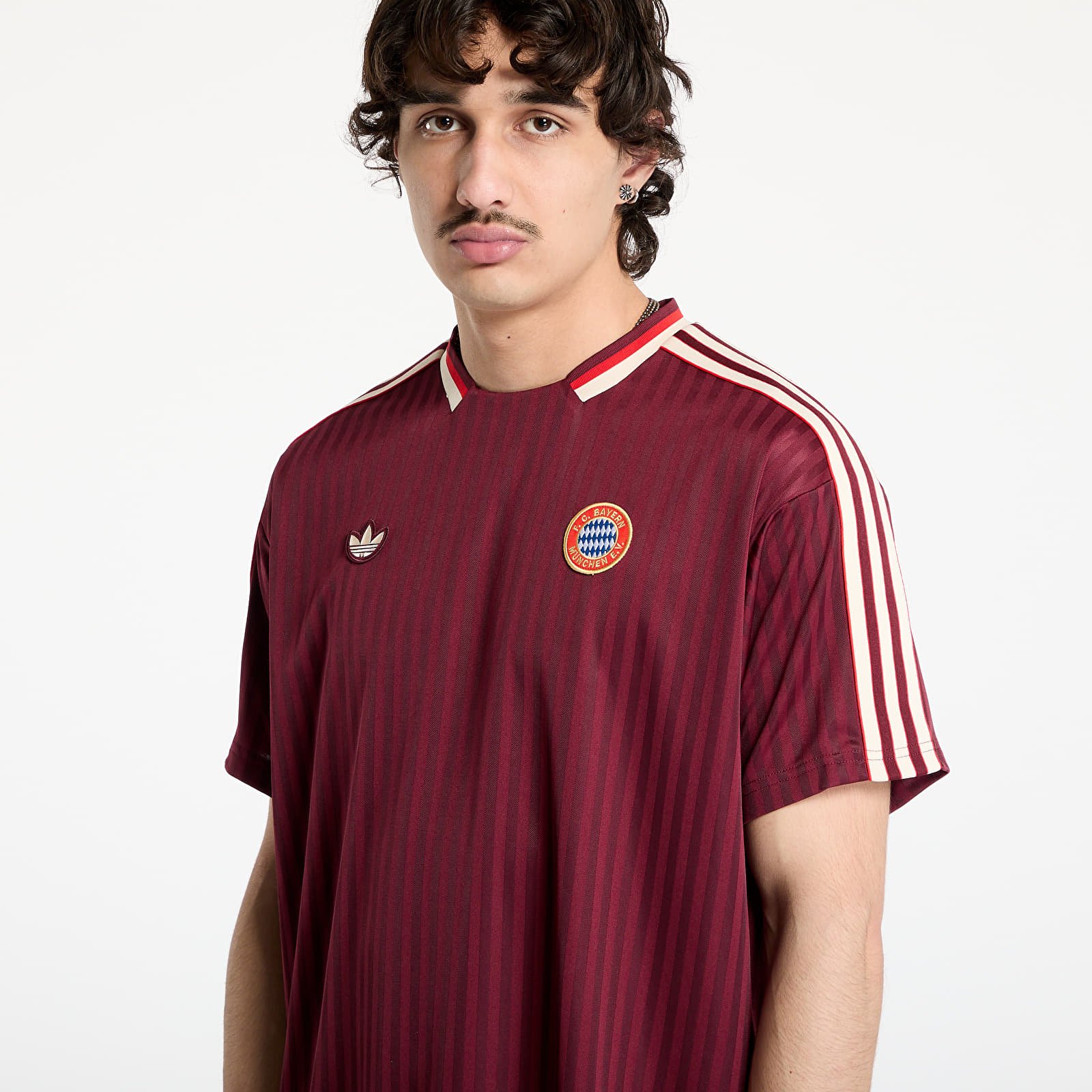 Trikood adidas Fc Bayern Muenchen Icon Jersey Red/ Shadow Red