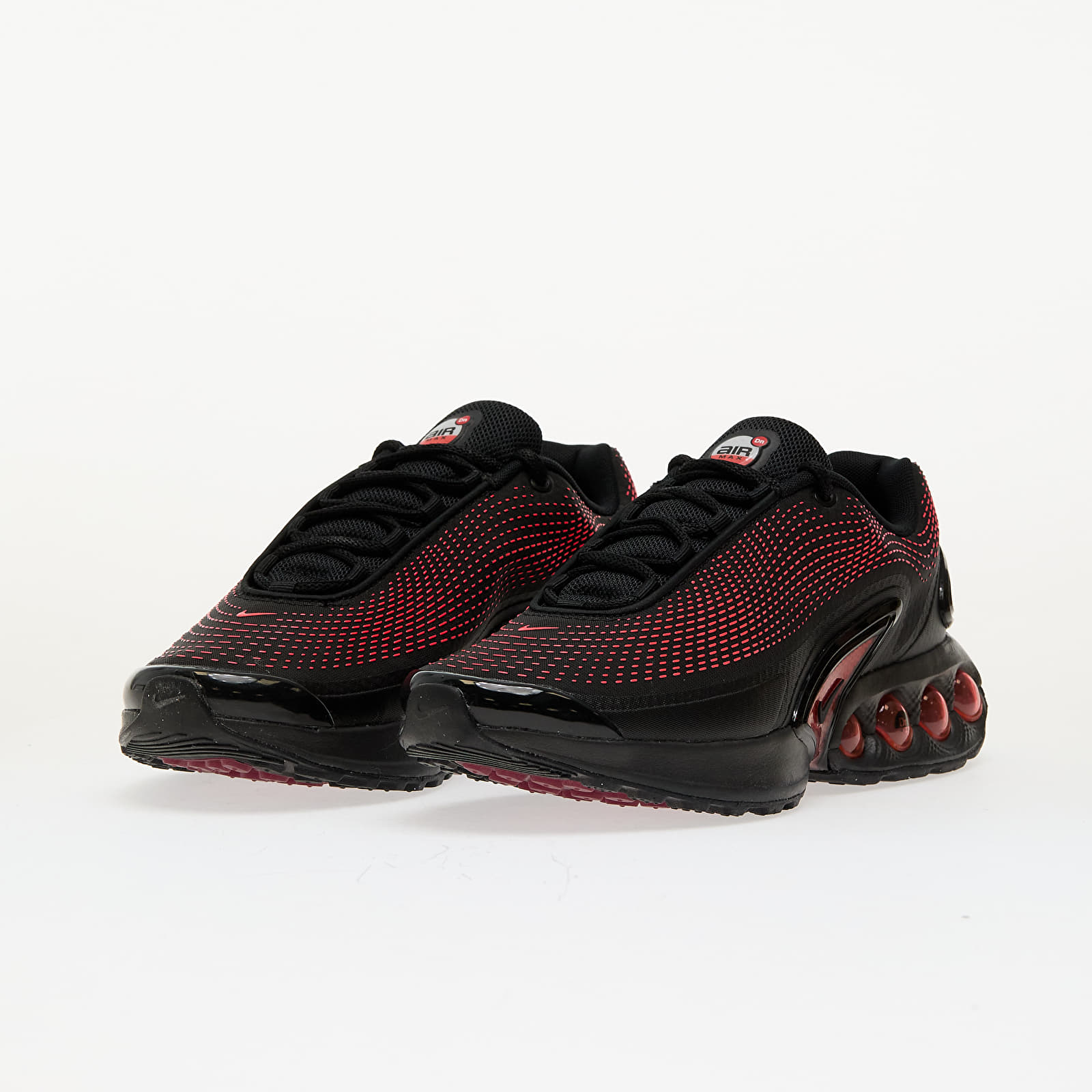 Pánské tenisky a boty Nike Air Max DN Es Black/ Black-Black-Bright Crimson
