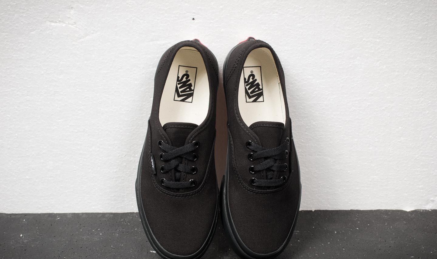 Kids' sneakers and shoes Vans Authentic Black/ Black