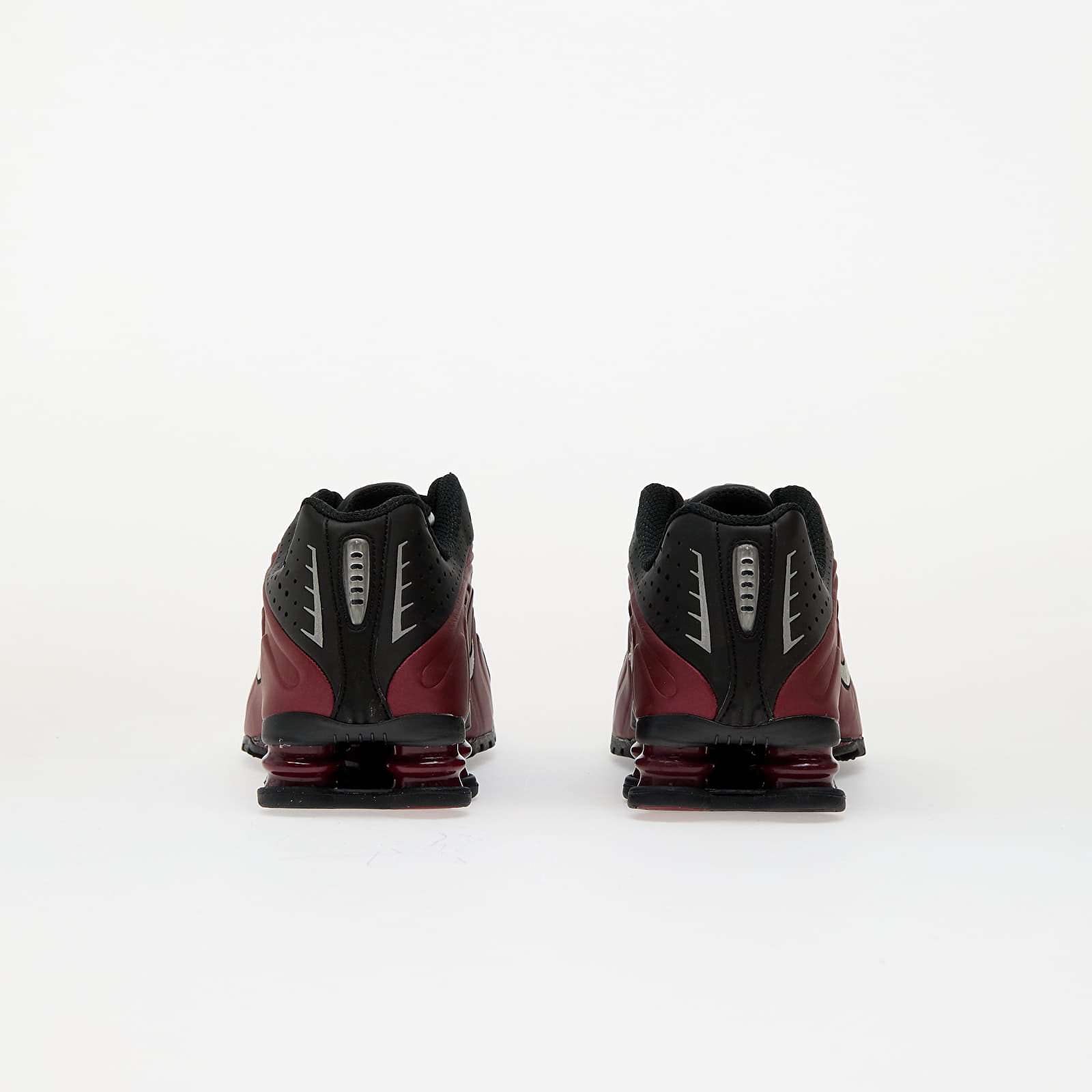 Dámské tenisky a boty Nike W Shox R4 Black/ Metallic Silver-Team Red