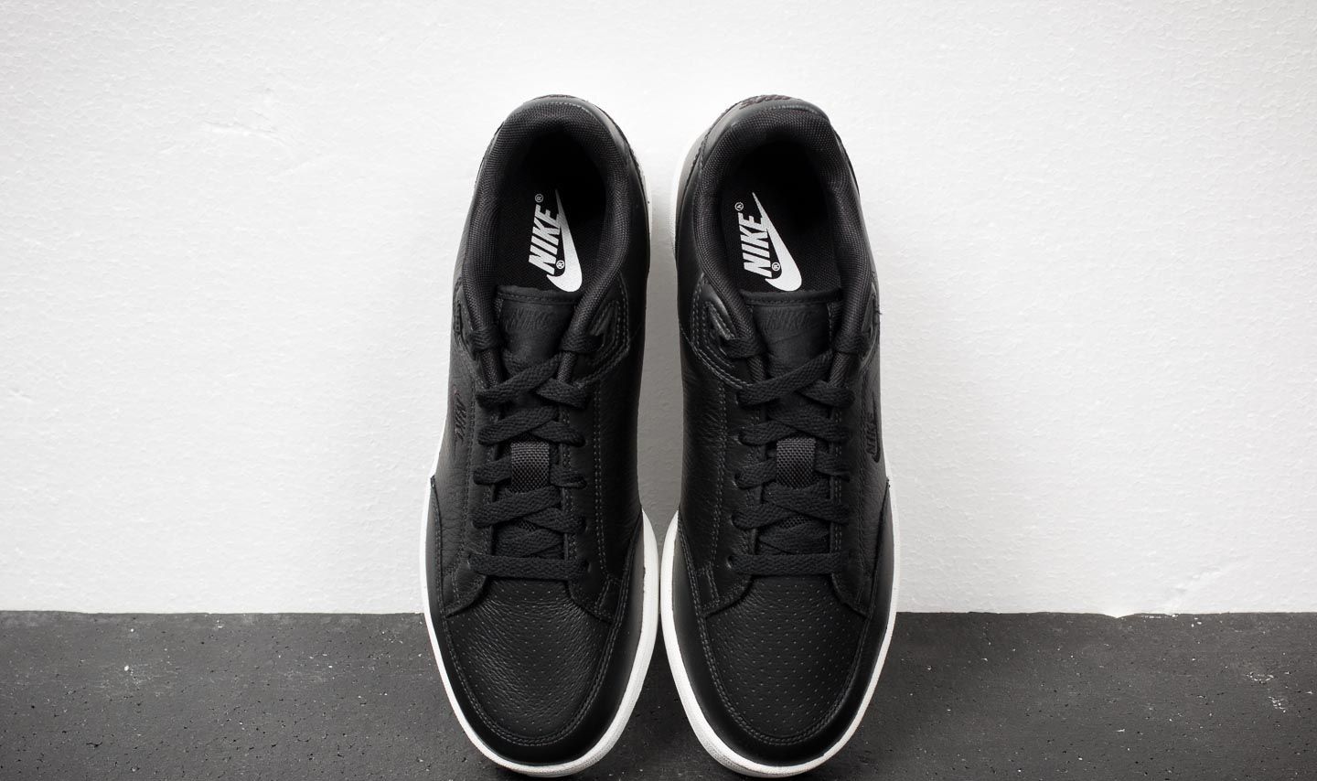 Skor för män Nike Grandstand II Premium Black/ Black-White