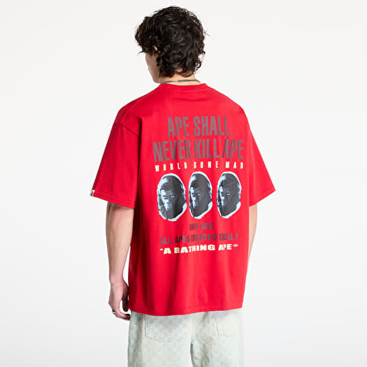 A BATHING APE Slogan Relaxed Fit Tee UNISEX Red | Footshop