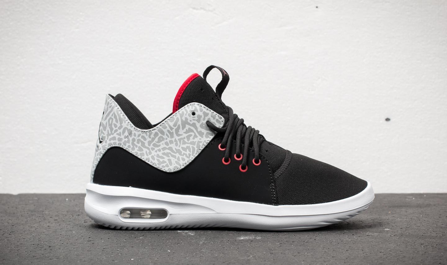 Men s shoes Air Jordan First Class Black Gym Red White Footshop