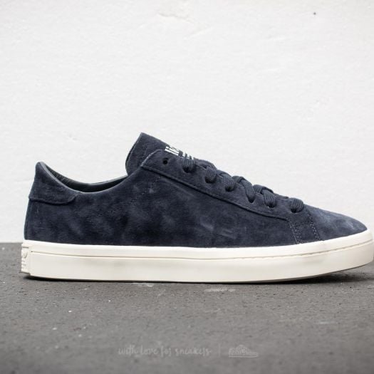 Adidas originals court vantage sneakers in off white top