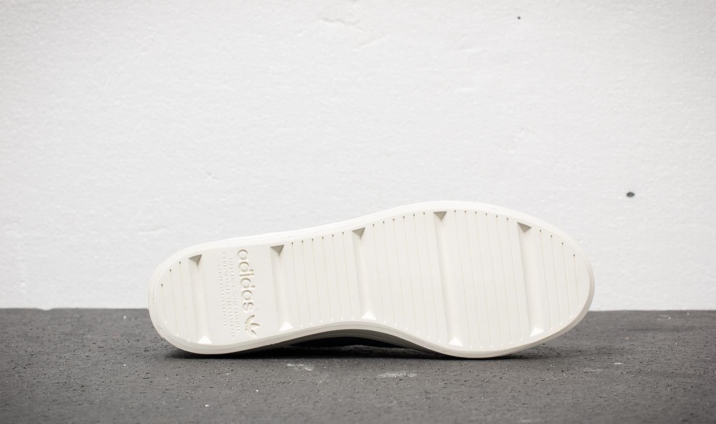 Adidas womens court sales vantage legend ink/off white