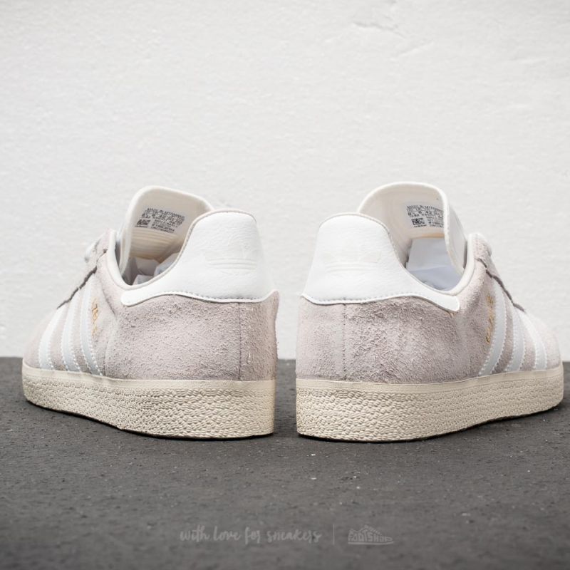 GAZELLE スニーカー ホワイト Men's shoes adidas Gazelle Crystal White/ Ftw White/ Cream White