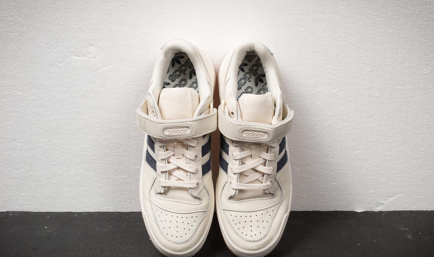 Moški čevlji adidas Forum Low Chalk White/ Trace Blue/ Gum 1