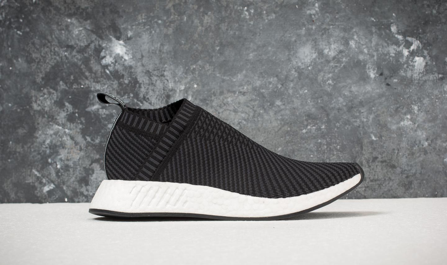 Scarpe uomo adidas NMD CS2 Primeknit Core Black Carbon Red