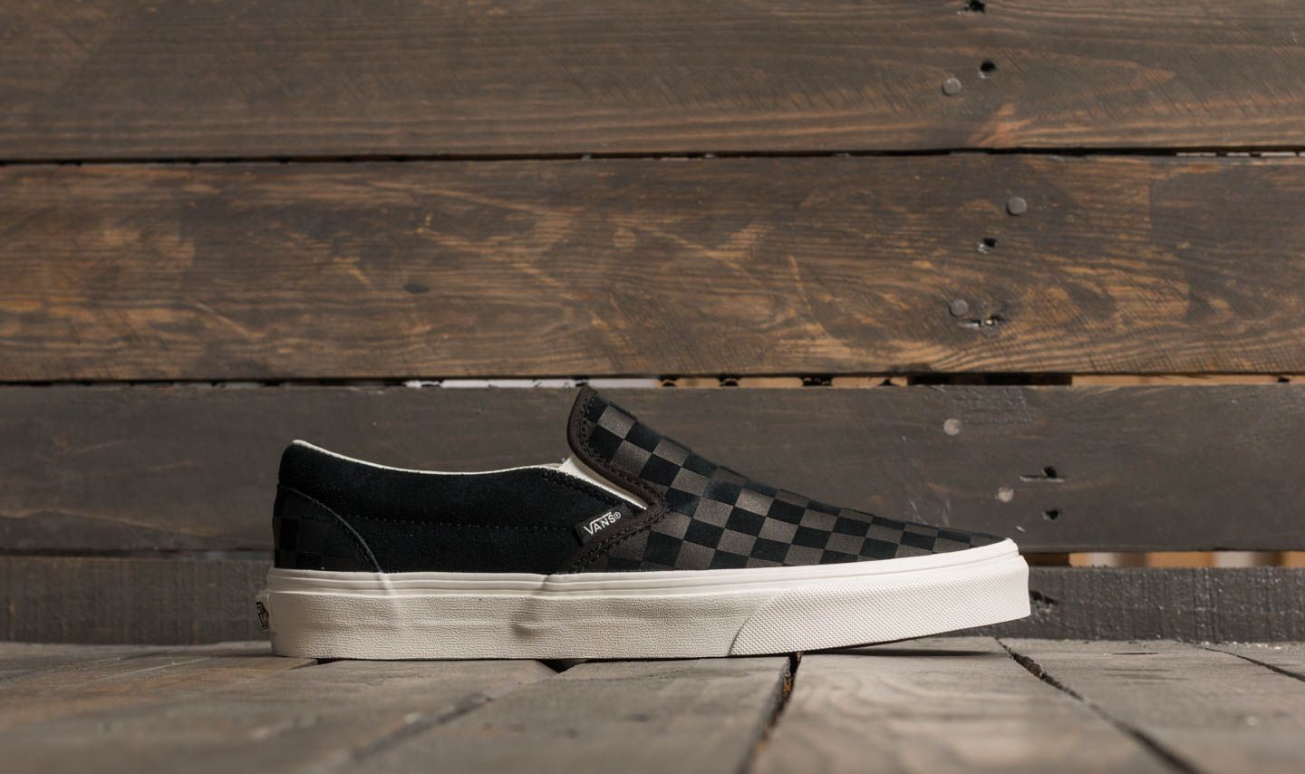 Vans slip sale on checker emboss