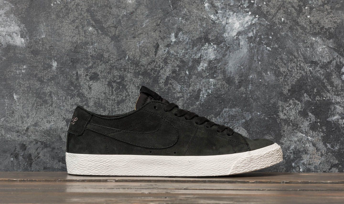 Nike sb blazer store low decon