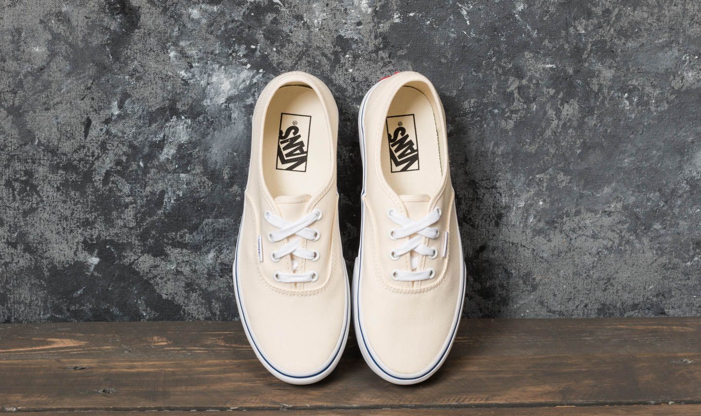 Men s shoes Vans Authentic Platform 2.0 Canvas Classic White True White Footshop