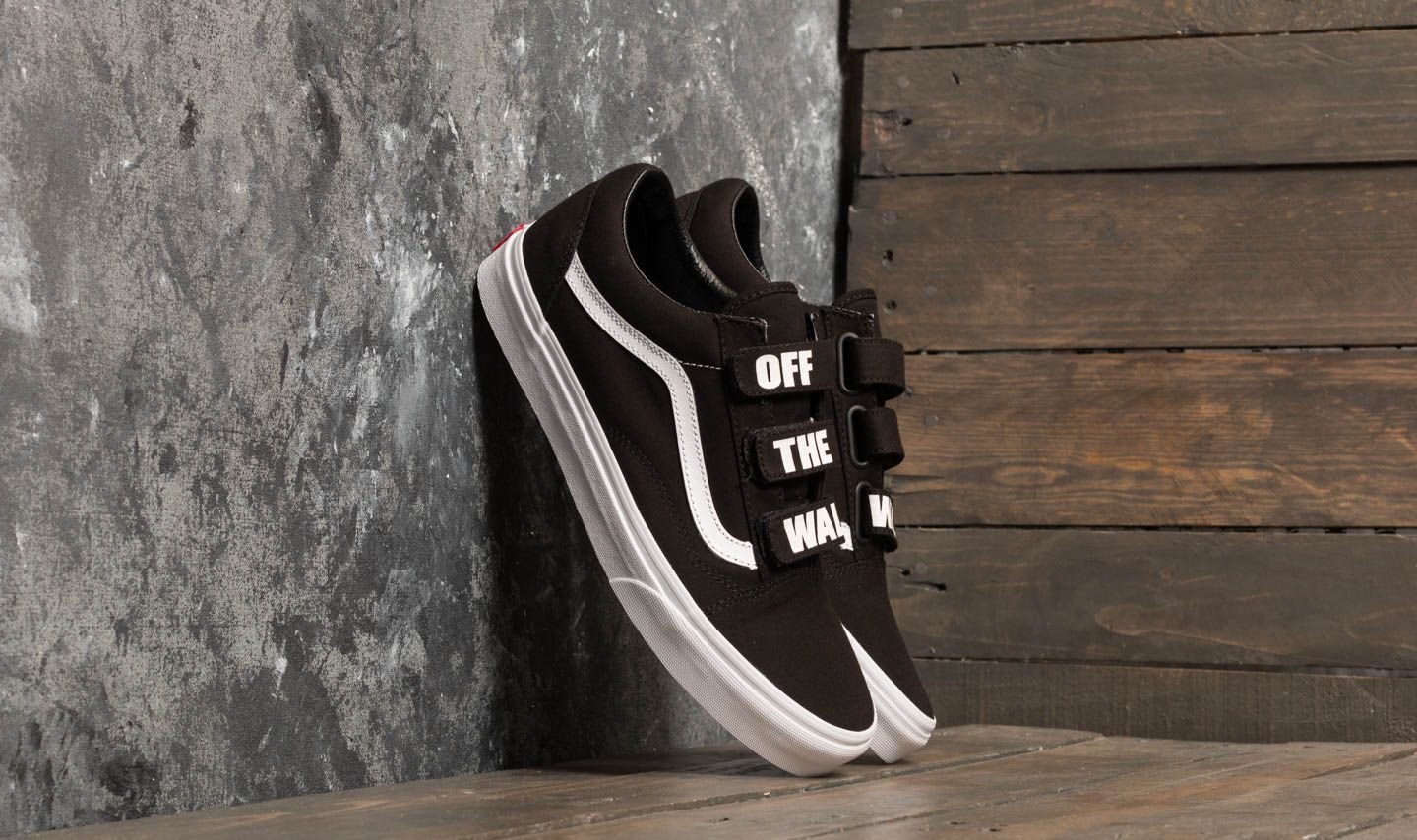 Vans old skool strap off the wall top