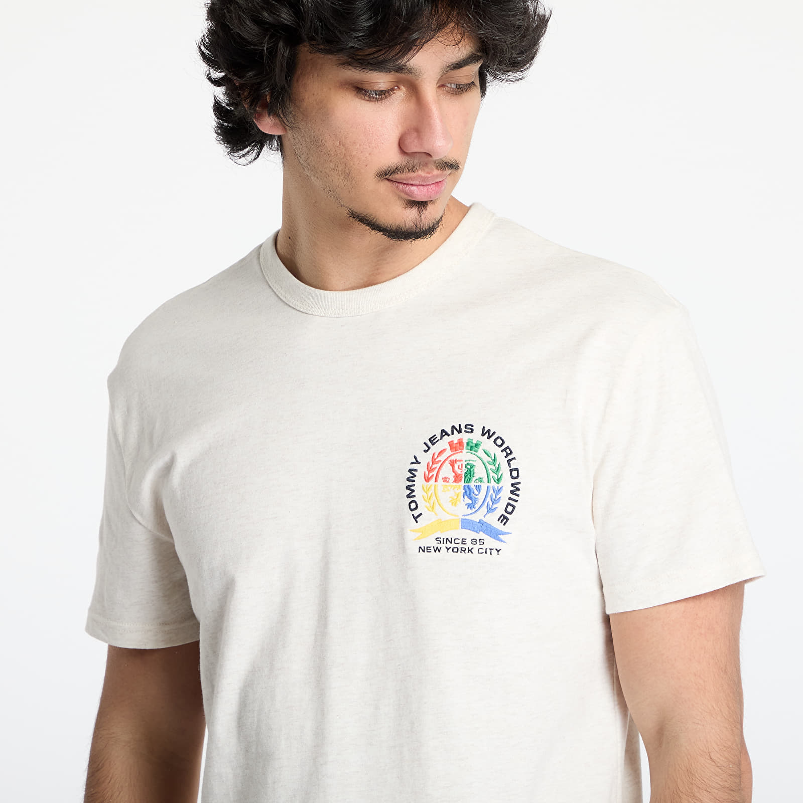 T-shirts til mænd Tommy Jeans Regulat Pop Crest Tee Beige